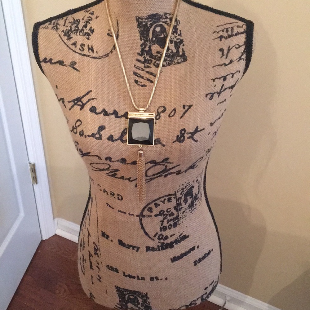 Long tassel necklace